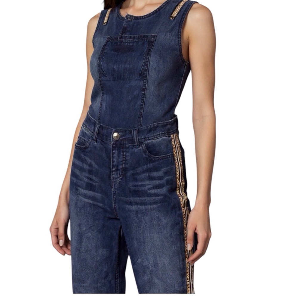 EUC....Womens Lisa Rinna Collection Jeans.